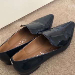 Calvin Klein navy blue 7.5 flats